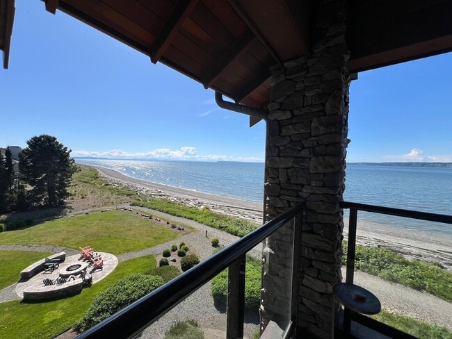 property at 9535 Semiahmoo Pkwy