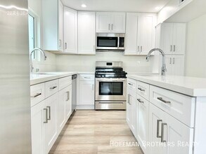 1449 Livonia Ave in Los Angeles, CA - Building Photo - Building Photo