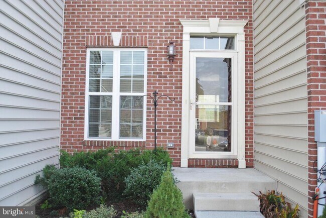 345 Elizabeth Dr in Kennett Square, PA - Building Photo - Building Photo