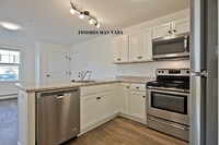 Cumberland Woods Apartments in Westbrook, ME - Building Photo - Building Photo