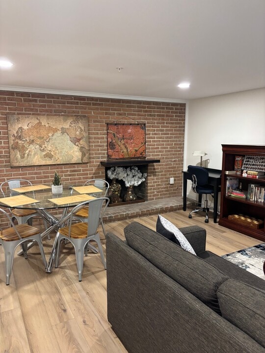 402 Constitution Ave NE, Unit B in Washington, DC - Building Photo