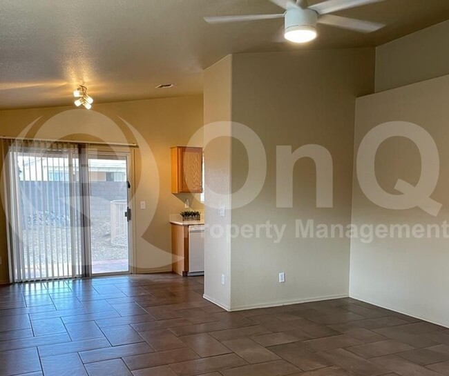 2234 W Roundwood Pl in Tucson, AZ - Building Photo - Building Photo
