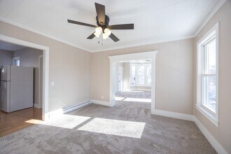 584 Mt Hope St in North Attleborough, MA - Building Photo - Building Photo