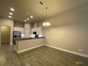 1251 FM306 in Canyon Lake, TX - Building Photo - Building Photo
