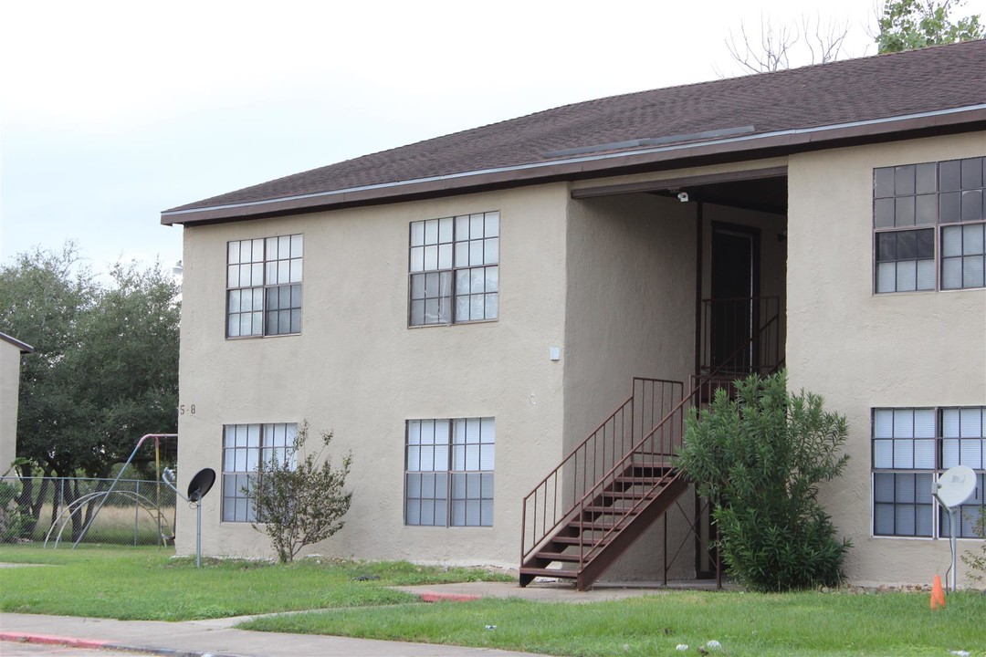 Bordeaux Apartments in Port Lavaca, TX - Building Photo