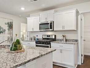 1915 Puffin Dr in Haw River, NC - Building Photo - Building Photo