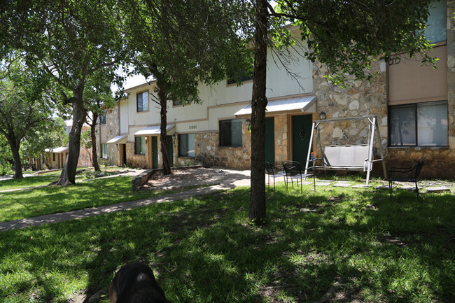 Forest West Apartments in Kerrville, TX - Building Photo - Building Photo