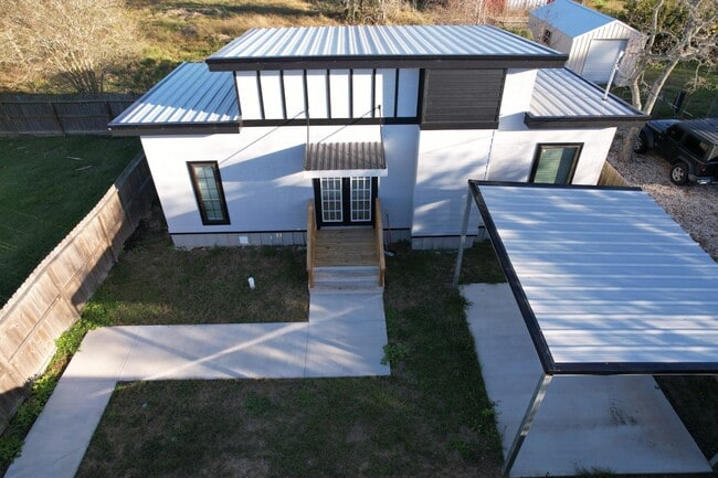 property at 2886 Broadway St