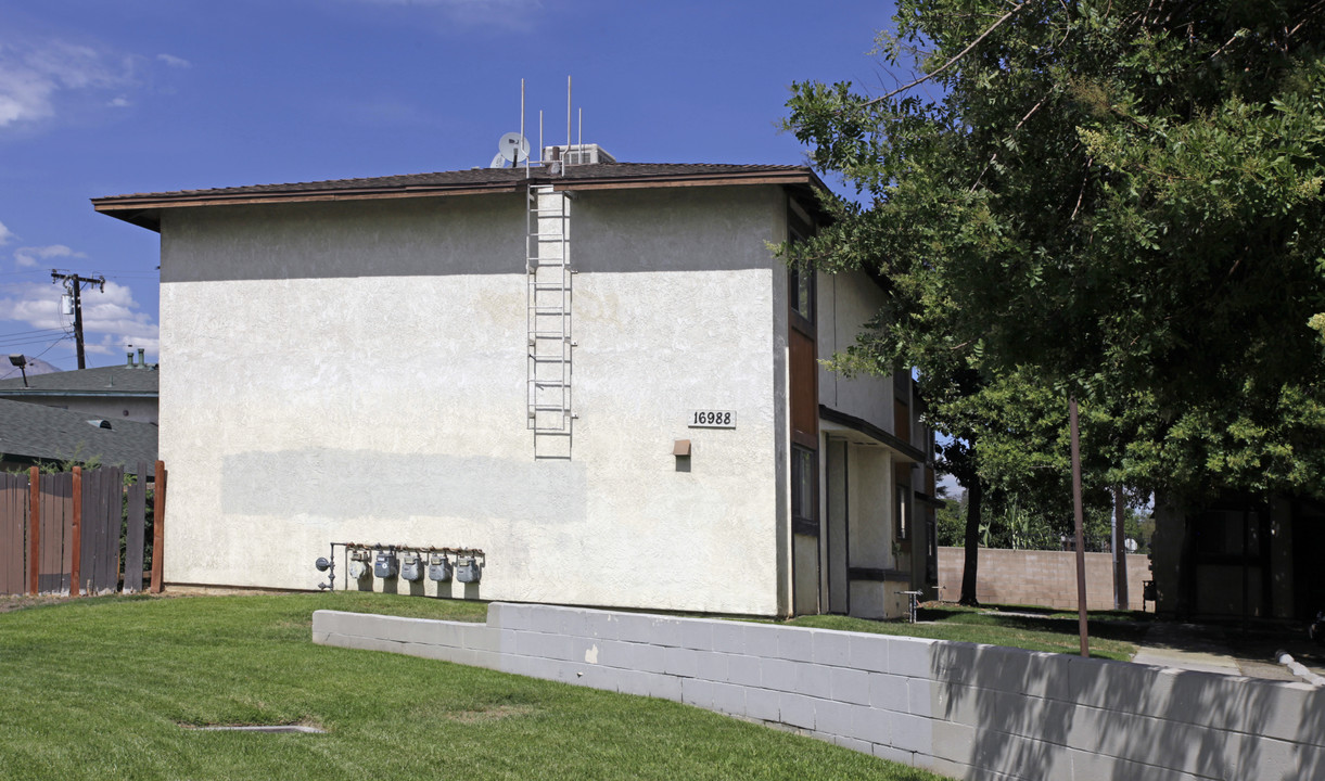 16988 Reed St in Fontana, CA - Building Photo