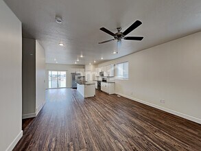 2376 E Frontier St in Eagle Mountain, UT - Building Photo - Building Photo