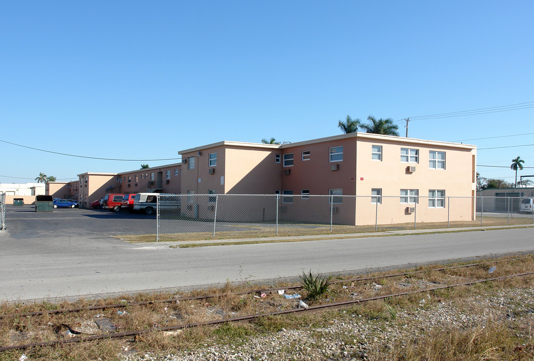 130 SW 4th Ave in Homestead, FL - Building Photo