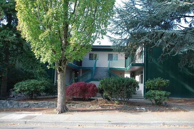 909 Market St in Kirkland, WA - Building Photo