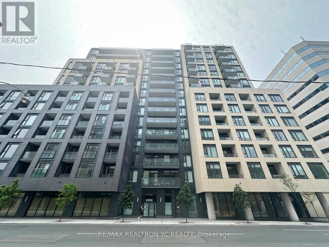 property at 543-543 Richmond St W