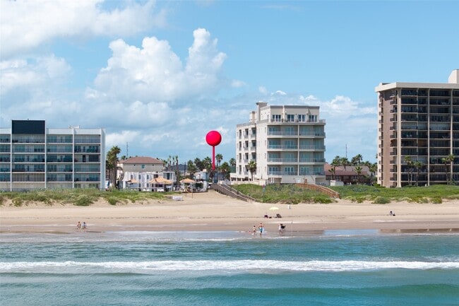 2615 Gulf Blvd in South Padre Island, TX - Building Photo - Building Photo