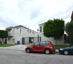 5517 Corteen Pl Apartments