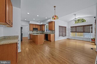 4018 Tiber Falls Dr in Ellicott City, MD - Building Photo - Building Photo