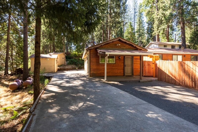 5291 Buckhorn Rd in Pollock Pines, CA - Building Photo