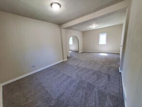 1637 23rd St in Des Moines, IA - Building Photo - Building Photo