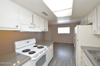 3004 E Waltann Ln in Phoenix, AZ - Building Photo - Building Photo