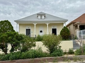 1211 N Ochoa St in El Paso, TX - Building Photo