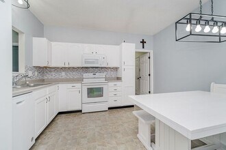 15544 Dusty Trail in Noblesville, IN - Building Photo - Building Photo