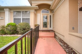 134 Waters Edge in Huntsville, TX - Foto de edificio - Building Photo