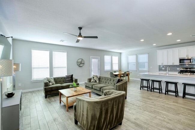 167 Appleberry Ln in Elgin, TX - Building Photo - Building Photo