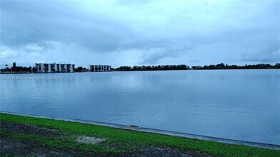 1300 NE 191st St-Unit -A110 in Miami, FL - Building Photo - Building Photo