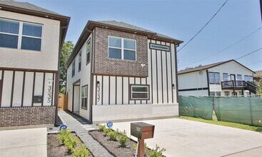 3537 Mt Pleasant St in Houston, TX - Foto de edificio - Building Photo
