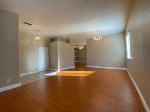 3257 Tacoma Narrows St in West Sacramento, CA - Building Photo - Building Photo