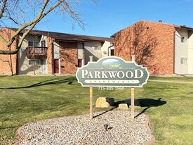 Parkwood in Marshfield, WI - Building Photo