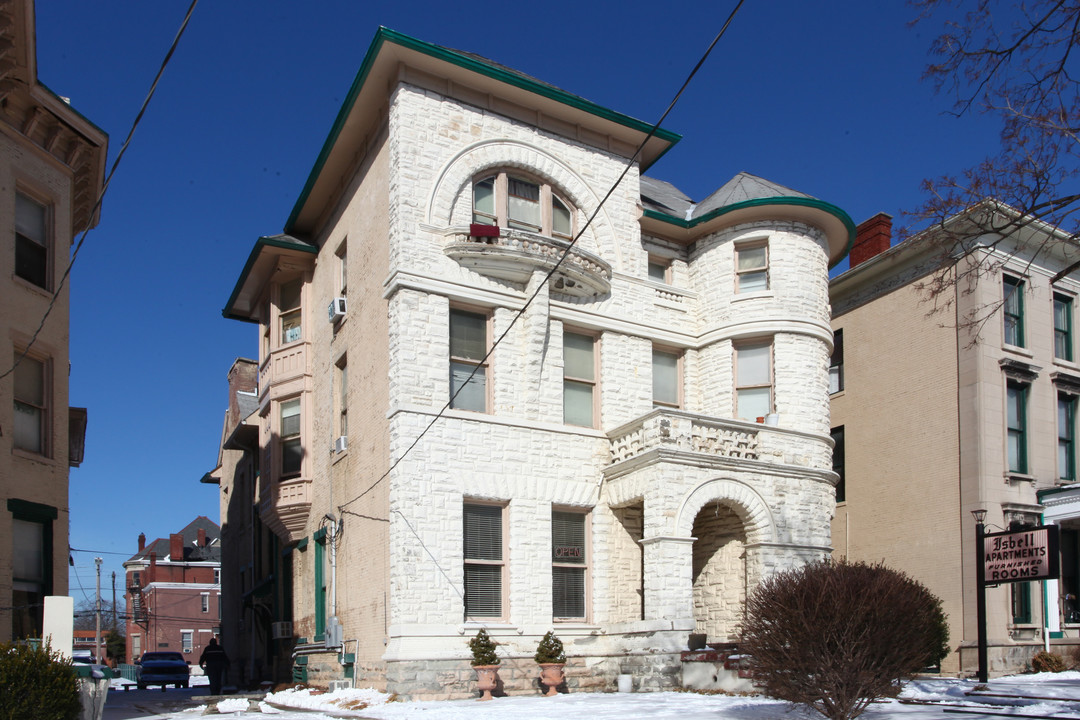 Isbell Apartments in Louisville, KY - Building Photo