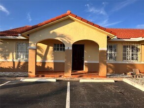 7191 W 24th Ave in Hialeah, FL - Building Photo - Building Photo