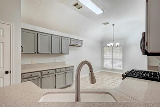 2805 Pioneer Way in Round Rock, TX - Building Photo - Building Photo