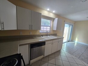 6108 Tuscony Cir in Jacksonville, FL - Building Photo - Building Photo