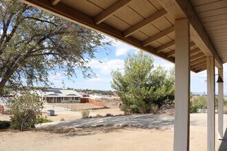 7847 Braceo St in Hesperia, CA - Building Photo - Building Photo