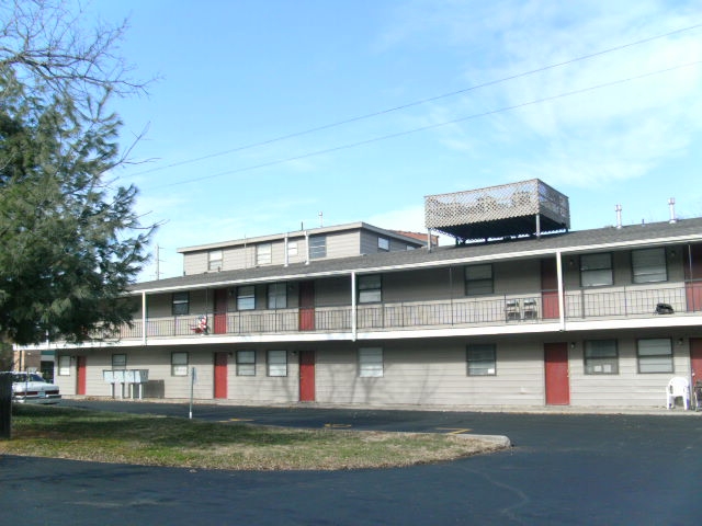 Winter Park in Springfield, MO - Building Photo