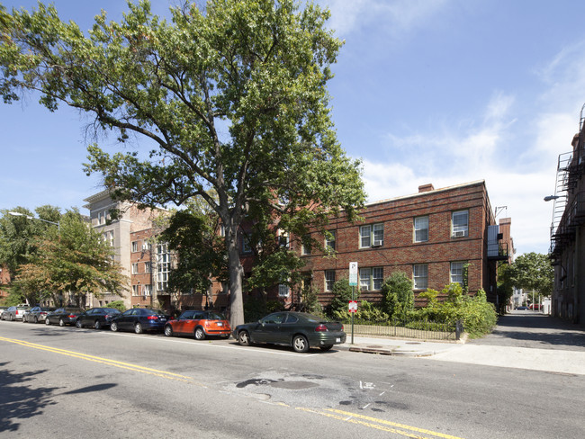 1829 13th St NW in Washington, DC - Building Photo - Building Photo