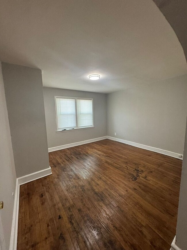 property at 1239 Queen St NE