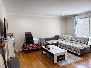 53 Jericho Rd in Weston, MA - Building Photo - Building Photo