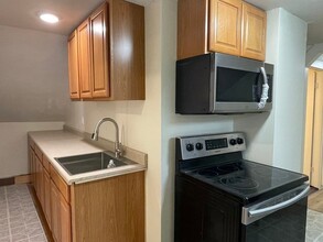 4 Underwood Ct in Westborough, MA - Building Photo - Building Photo