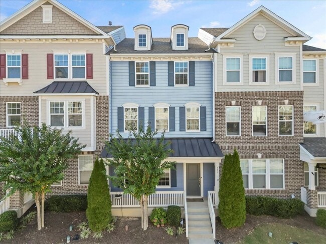 property at 535 Grand Central Sta