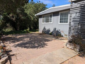 115 Strawberry Canyon Rd in Prunedale, CA - Building Photo - Building Photo