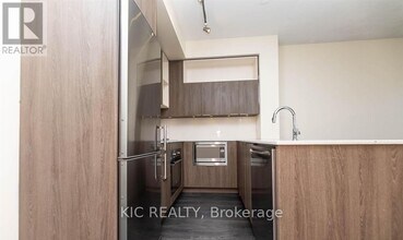 200 Sackville St in Toronto, ON - Building Photo - Building Photo