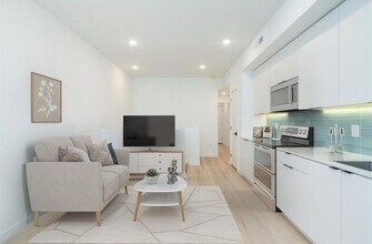 2721 N Howard St in Philadelphia, PA - Building Photo - Building Photo