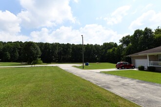 3226 Cathedral Caverns Rd in Grant, AL - Building Photo - Building Photo