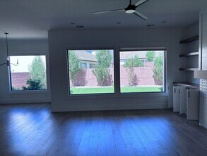 376 Water Course Dr in Washington, UT - Building Photo - Building Photo