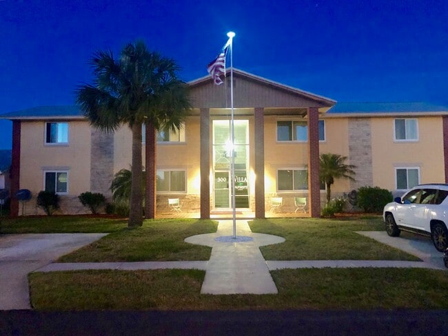 300 N Flagler Ave, Unit #4 in Flagler Beach, FL - Building Photo - Building Photo