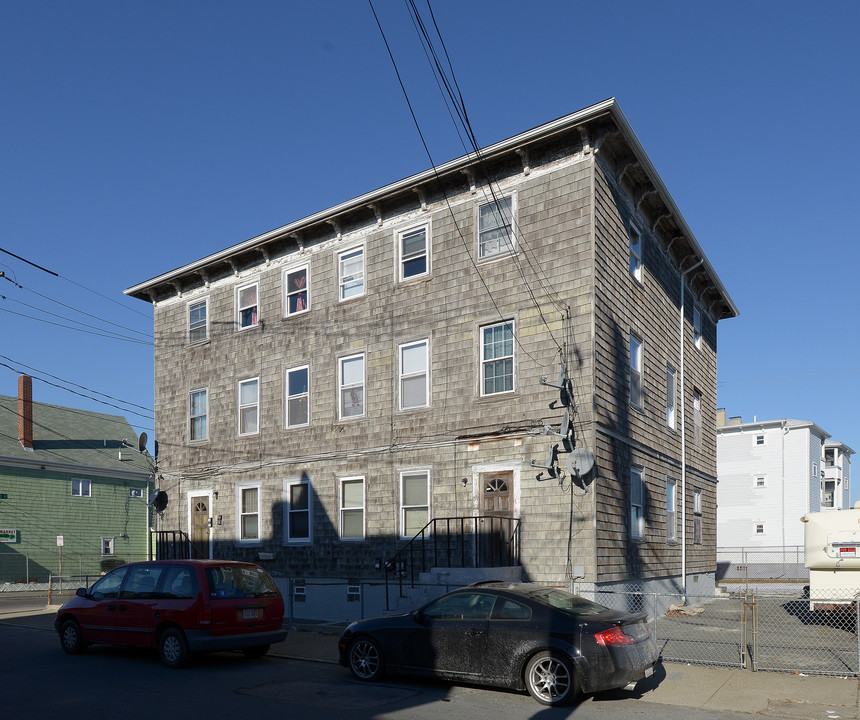 65-67 Rivet St in New Bedford, MA - Foto de edificio