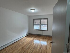 104-60 48th Ave in Queens, NY - Building Photo - Building Photo